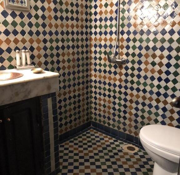 اتاق عادی, Riad Tizwa Fes