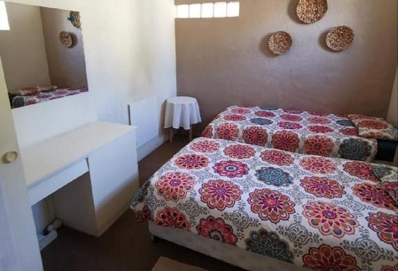 בקתה, Sunbird Guest House