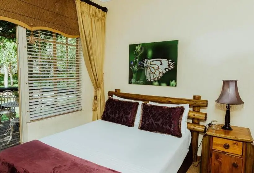 اتاق یک تخته با چشمانداز باغ, Boubou Bed And Breakfast