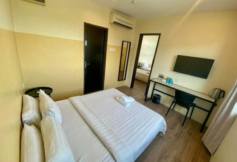スタンダード４人部屋, Chariton Hotel Butterworth