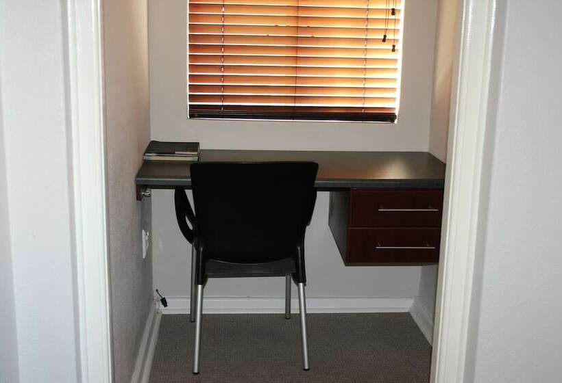 דירת חדר, 10 On Cape Self Catering Apartments