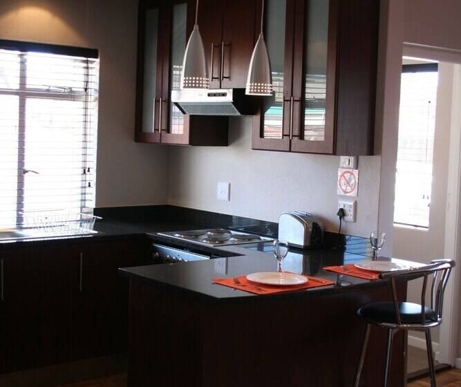 דירת חדר, 10 On Cape Self Catering Apartments