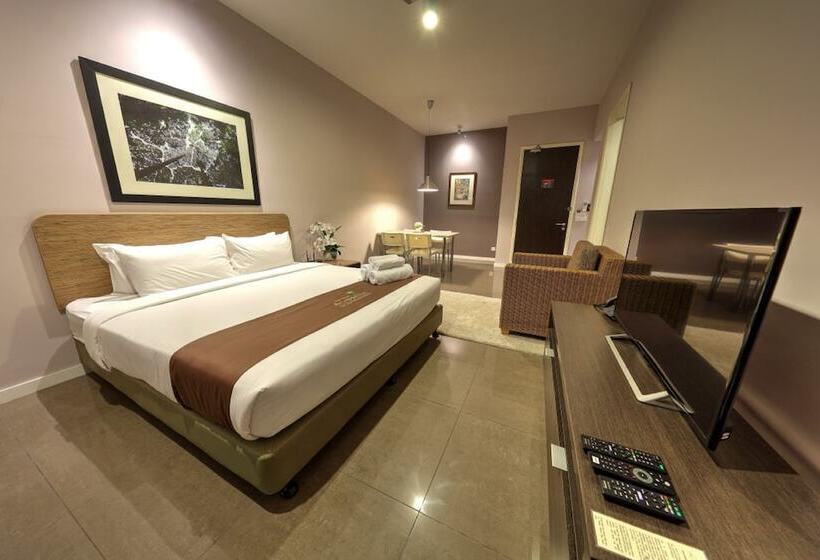 수피리어 스위트, Acappella Suite