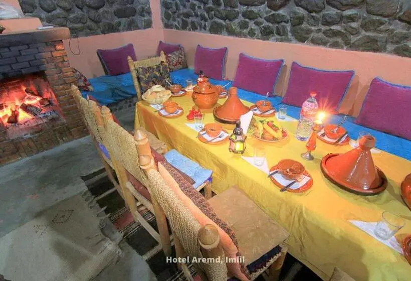 Economy Yhden Hengen Huone, Dar Imperial Aremd