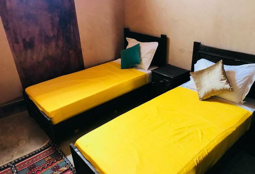 اتاق استاندارد, Kasbah Ennakb