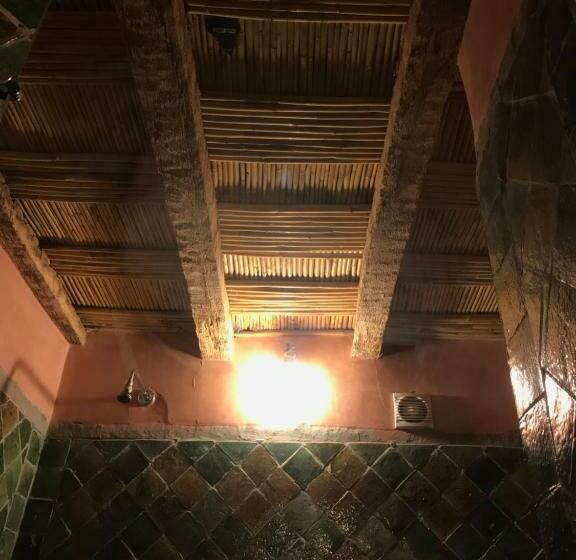 اتاق استاندارد, Kasbah Ennakb