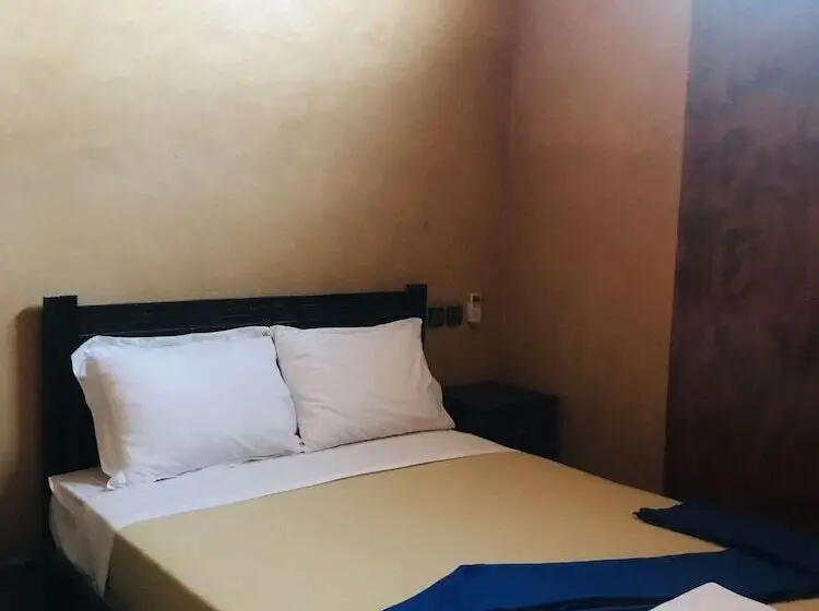 اتاق استاندارد چهار تخته, Kasbah Ennakb