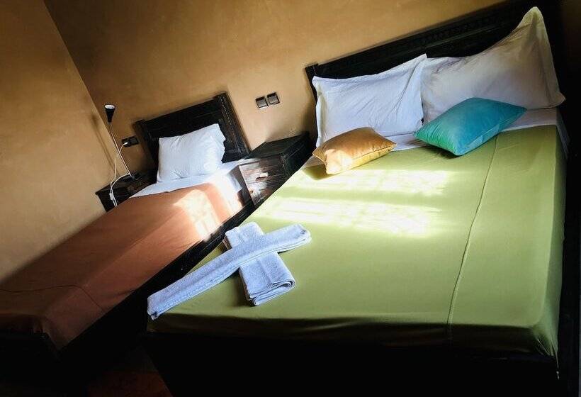 اتاق استاندارد چهار تخته, Kasbah Ennakb