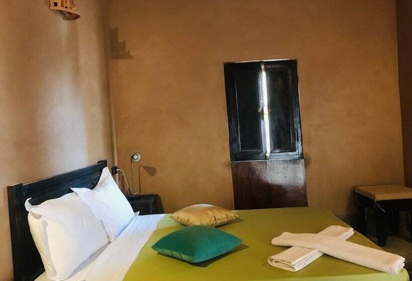 اتاق استاندارد, Kasbah Ennakb