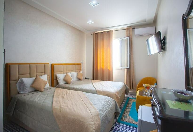 اتاق راحتی سه تخته, Mamora Bay