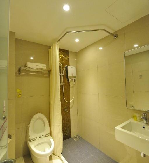 חדר דחוקס עם מיטת קינג, Milano