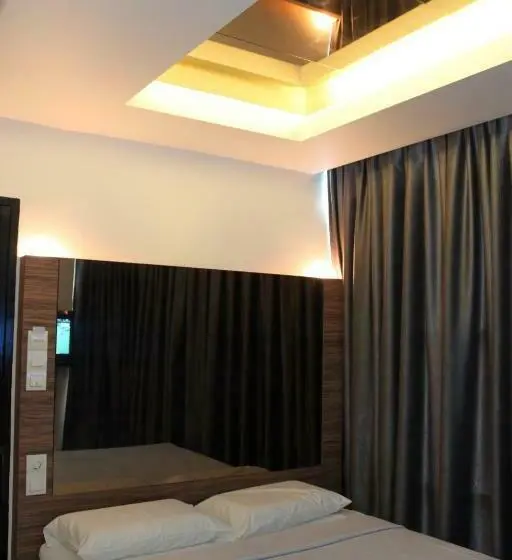 Cameră Deluxe, Dream