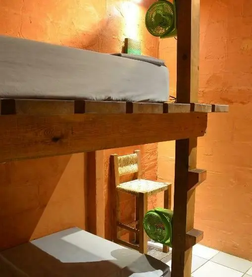 バス共有のスタンダードルーム, Hostal San Pancho
