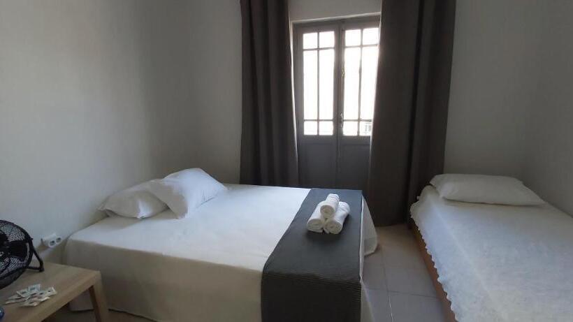 חדר סטנדרט חדר אמבטיה משותף, Hostel Da Estação