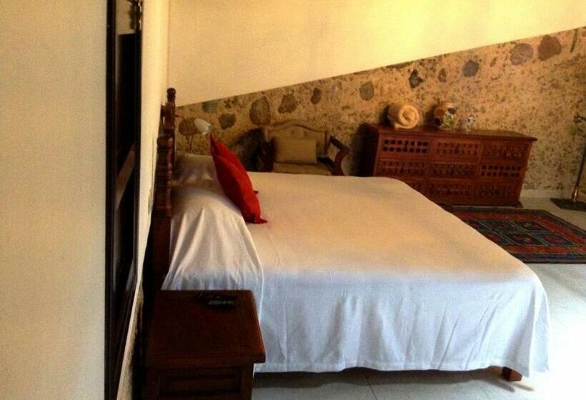 سوییت, Boutique Casabella