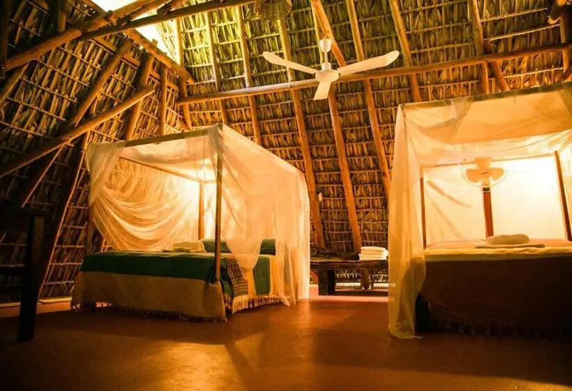 Economy Quadruple Room, El Copal