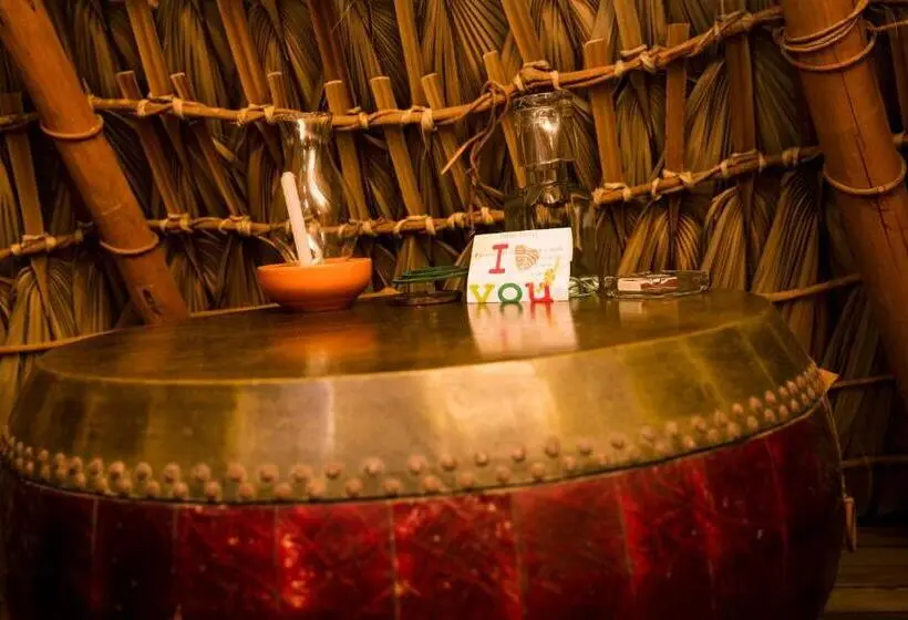 Basic-huone, El Copal