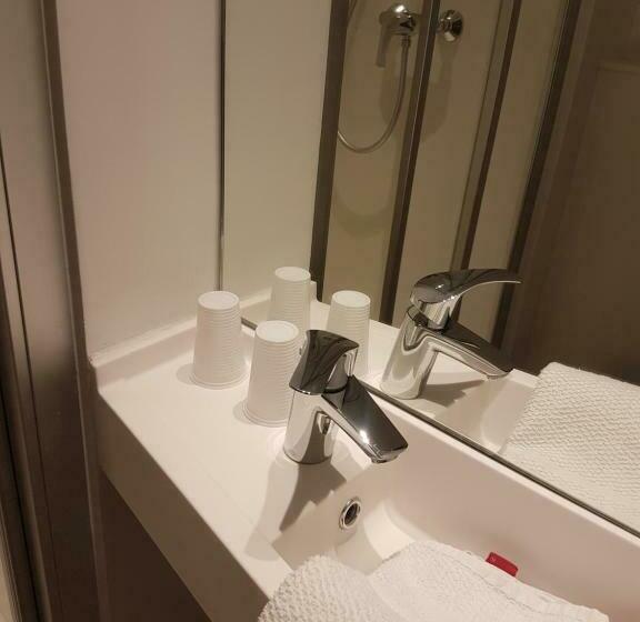 스탠다드 룸, F1 Lyon Saint Priest