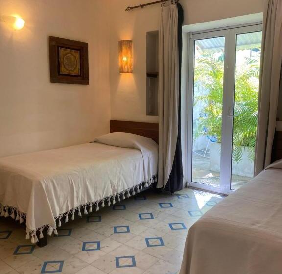 Номер Стандарт, La Piazzetta