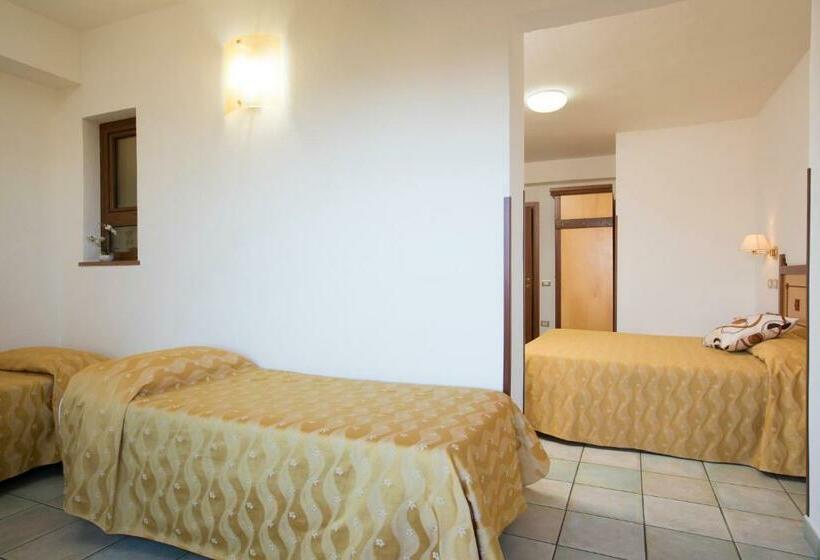 غرفة عائلية كلاسيكية, La Playa