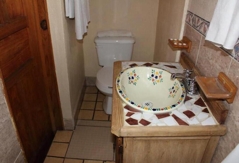 غرفة إقتصادية, La Vieja Casona