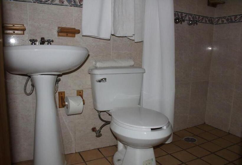 بنجلو قياسى غرفتين نوم, La Vieja Casona