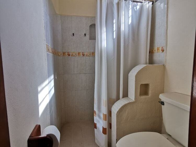 이코노미 룸, Las Cabañas Del Doctor