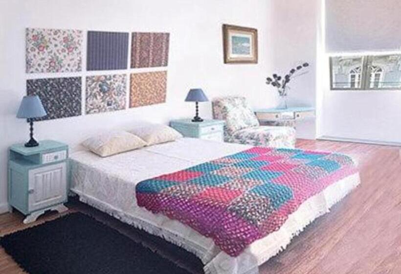 اتاق استاندارد سه نفره, O Sardinhas