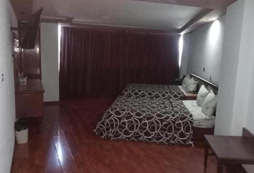 Quarto Estandar, Parque Via