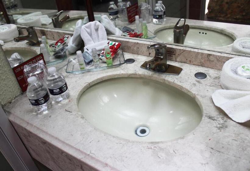 חדר סטנדרט עם מיטת קינג, Restaurant 1904