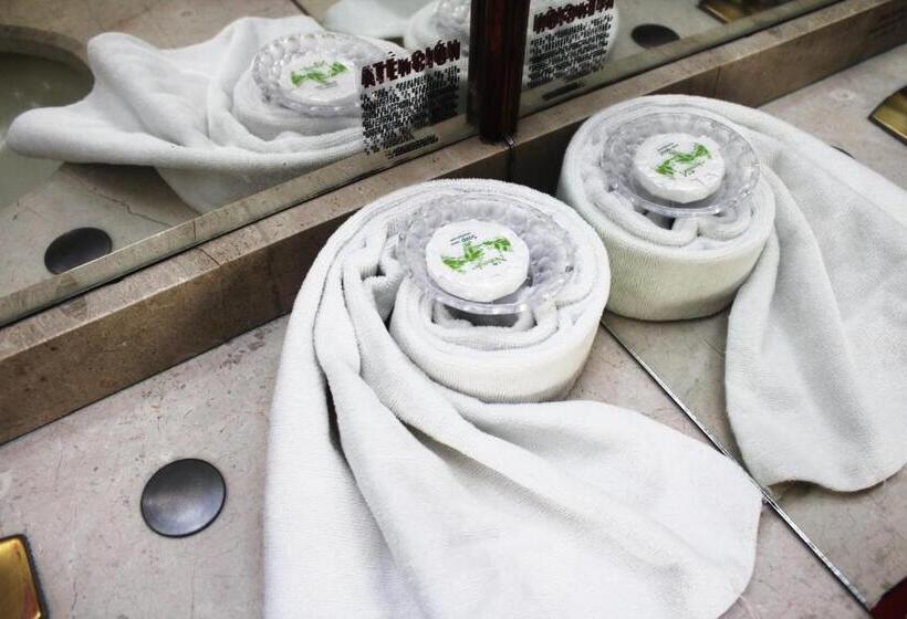 חדר סטנדרט שתי מיטות זוגיות, Restaurant 1904