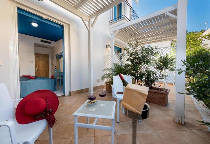 غرفة قياسية ثلاثية, Ristorante Mediterraneo Faro