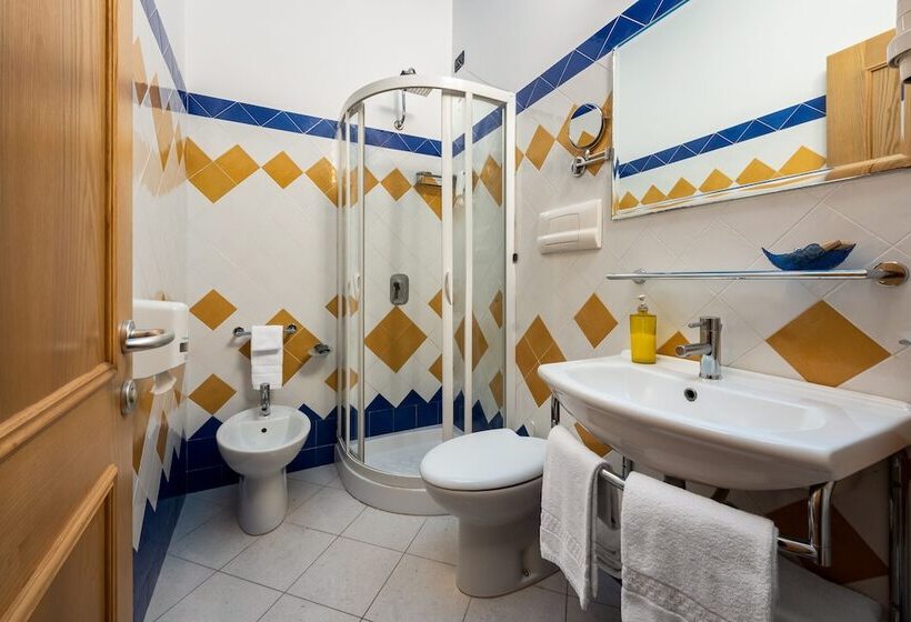 جناح عائلي, Ristorante Mediterraneo Faro