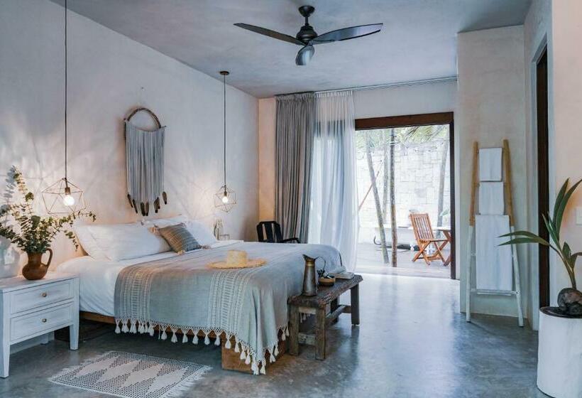 Deluxe Szoba Terasszal, Lula Seaside Boutique