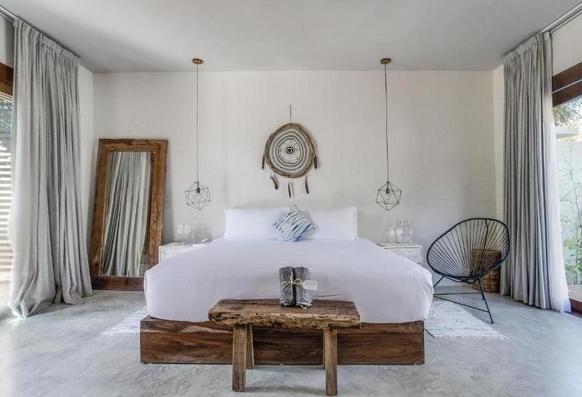 Deluxe Szoba Terasszal, Lula Seaside Boutique