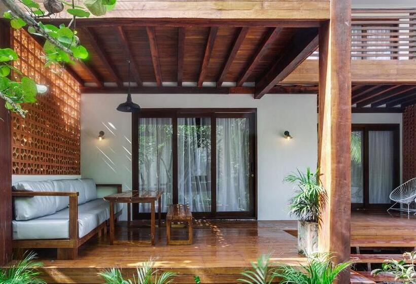 Deluxe Suite, Lula Seaside Boutique