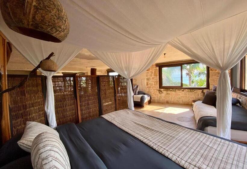 Quarto Ático, Sueños Tulum