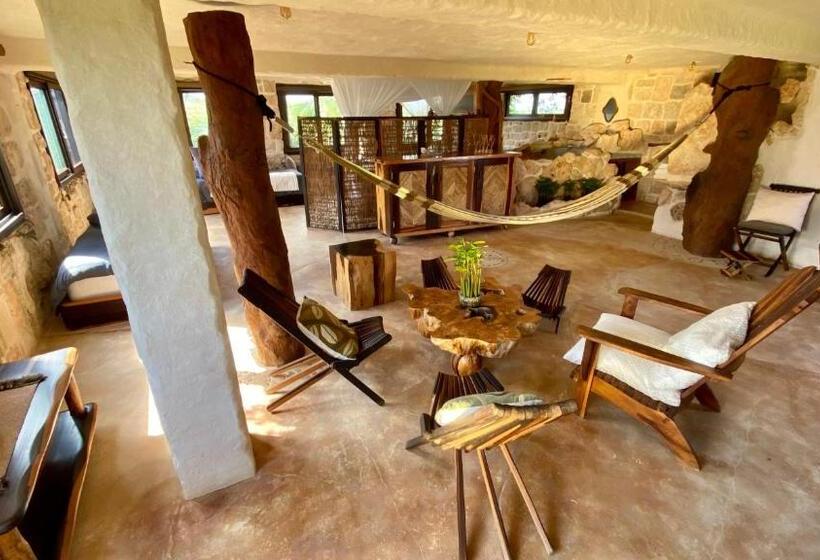 Quarto Ático, Sueños Tulum