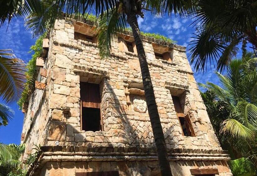 Quarto Club, Sueños Tulum