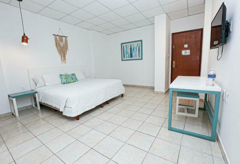 חדר סופריור עם מיטת קינג, & Suites Arges  Centro Chetumal