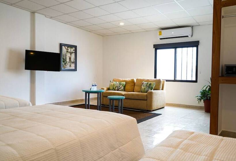 ファミリールーム, & Suites Arges  Centro Chetumal