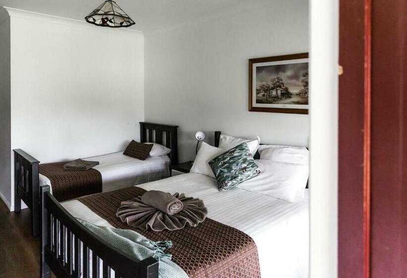 Номер Стандарт с Гидромассажем, The Bearded Dragon Boutique