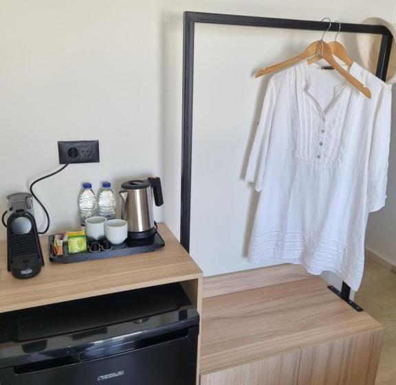 استودیو استاندارد با بالکن, Eloque Simple Living Space