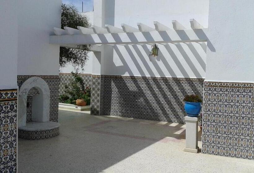 스탠다드 룸 가든 전망, Dar El Goulli