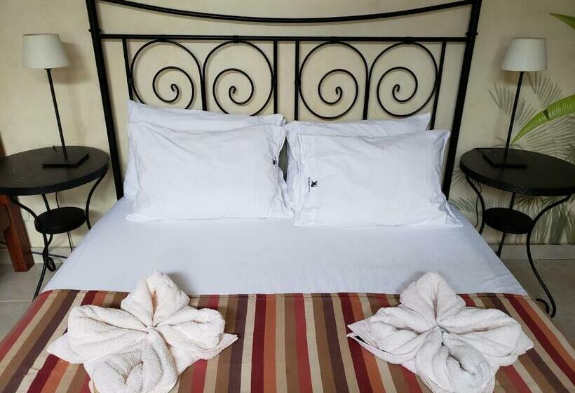 Номер Стандарт, The Balboa Inn