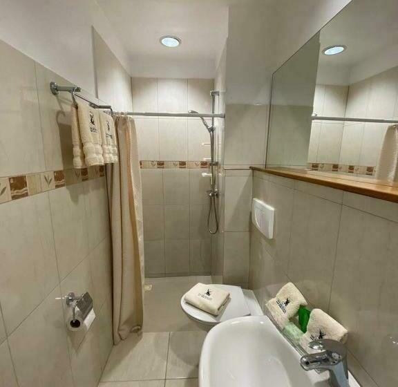 Трехместный Номер Deluxe, The Balboa Inn