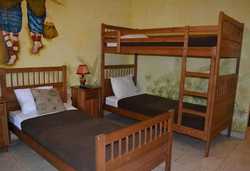 Номер Стандарт, The Balboa Inn