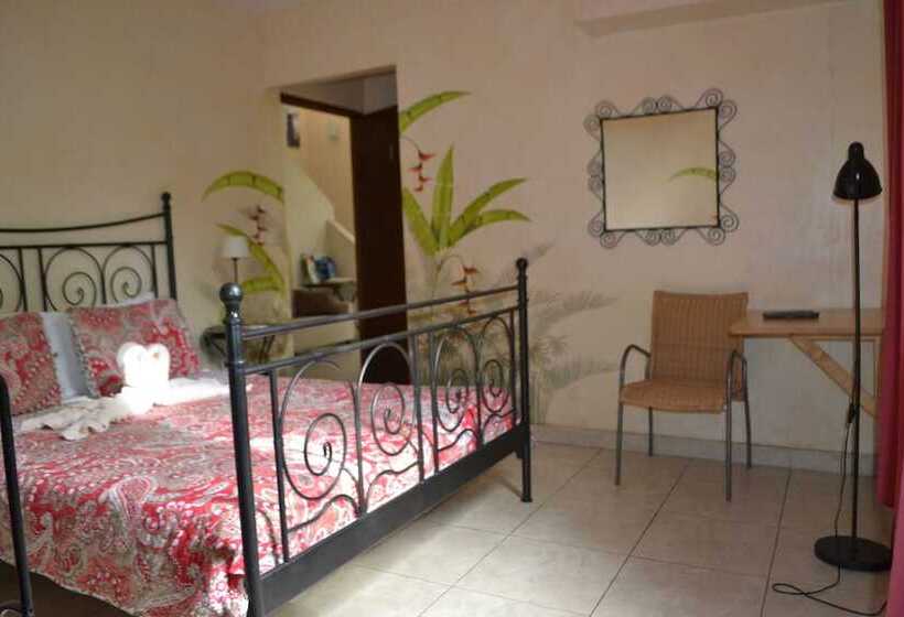 Номер Стандарт Трехместный, The Balboa Inn