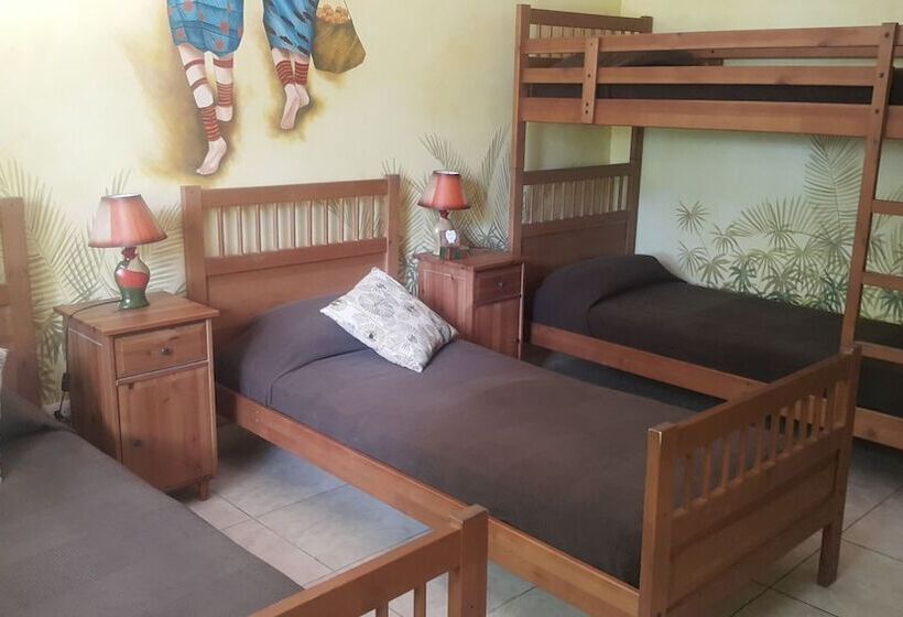 Семейный Номер, The Balboa Inn