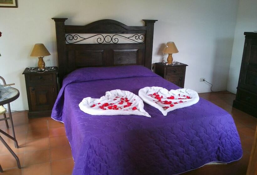 اتاق استاندارد, Chez Juanca Hotel Cafe